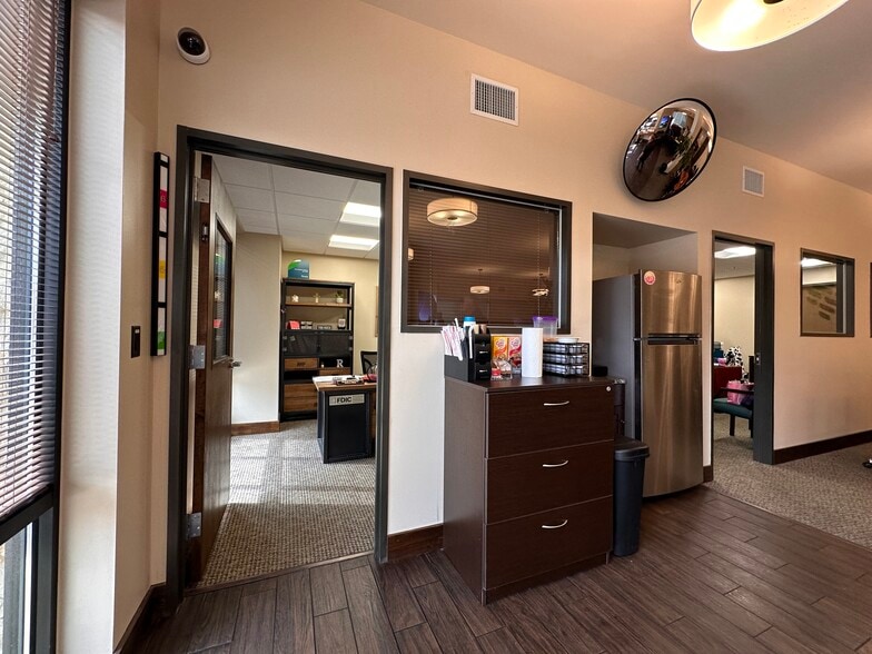 More Photos Of 810 S Rock St, Georgetown Apartments For Lease