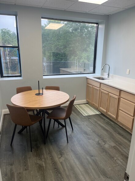 More Photos Of 138 Leland St, Framingham Office For Lease