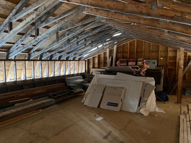 More Photos Of 2985 Mill Pl, Sauquoit Manufacturing For Sale