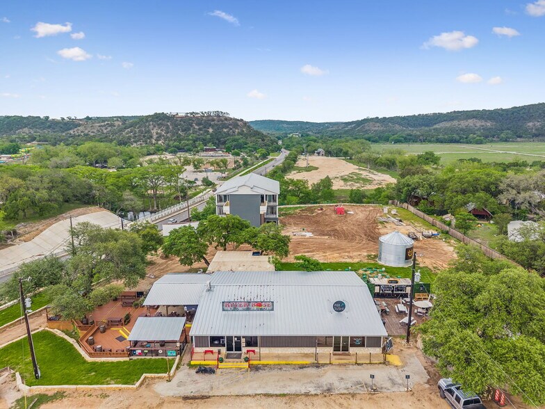 Primary Photo Of 145 FM-2673, Canyon Lake Restaurant For Sale