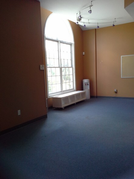 More Photos Of 127 W Street Rd, Kennett Square Medical For Lease
