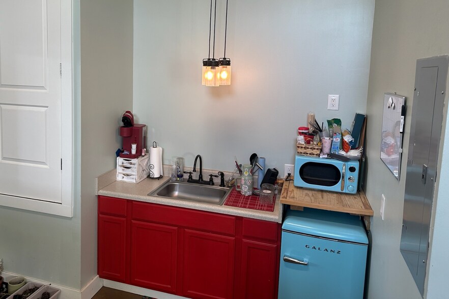 More Photos Of 202 Main St, Union Storefront Retail Residential For Sale