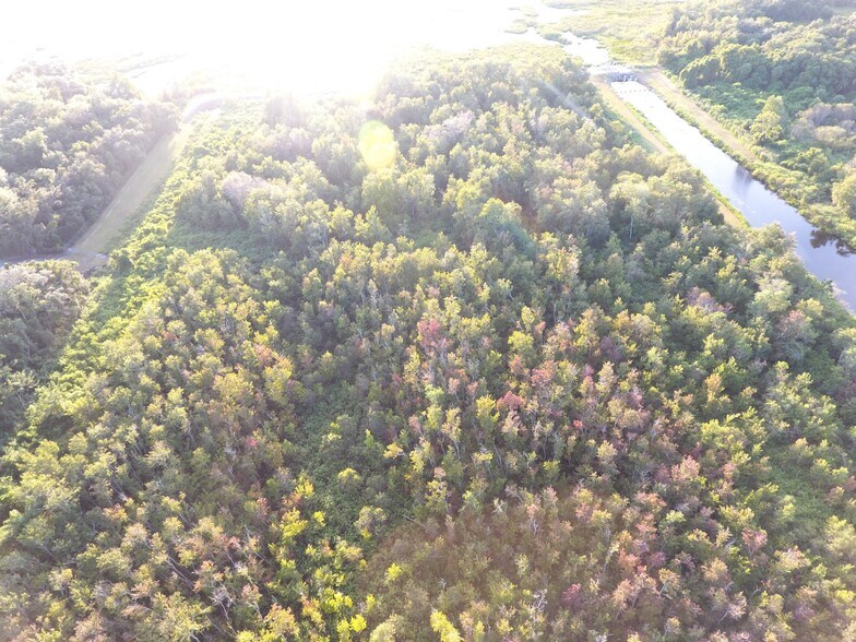 More Photos Of 0 HICKORY Lane W, Winter Haven Land For Sale