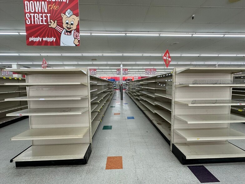 More Photos Of 1707-1741 Texoma Pky, Sherman Unknown For Lease