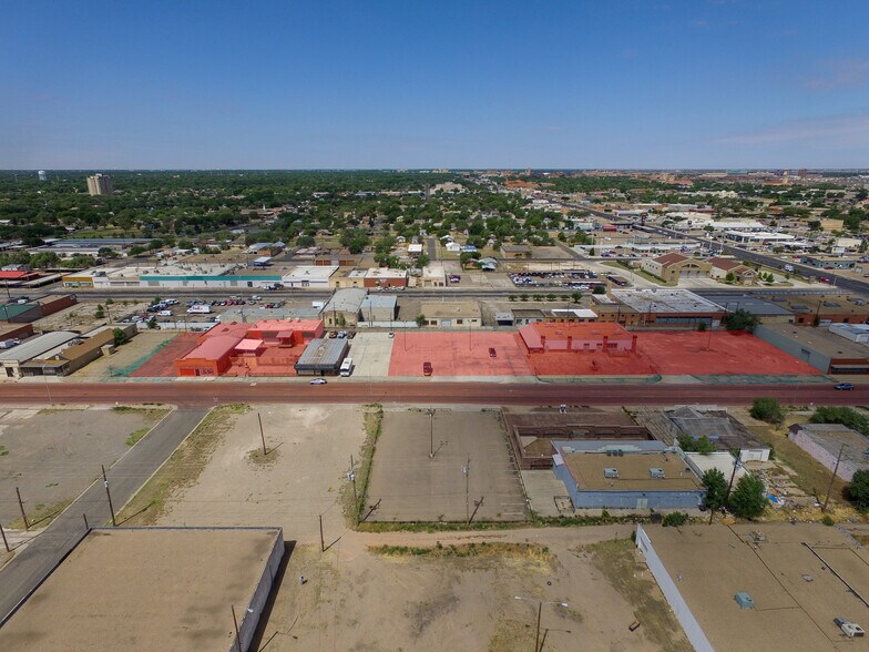 More Photos Of 1928 Buddy Holly Ave, Lubbock Bar For Sale