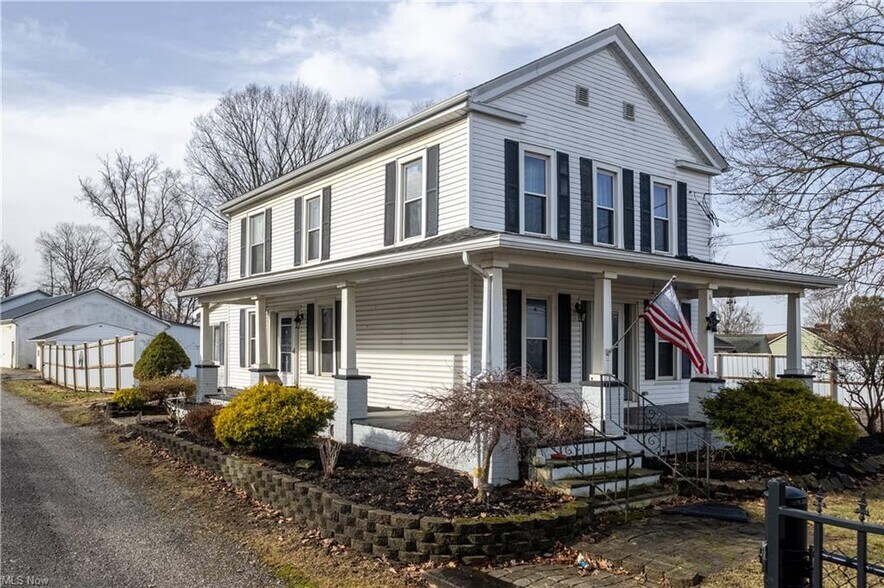 More Photos Of 15355 Old Lincoln Way, Dalton Light Manufacturing For Sale