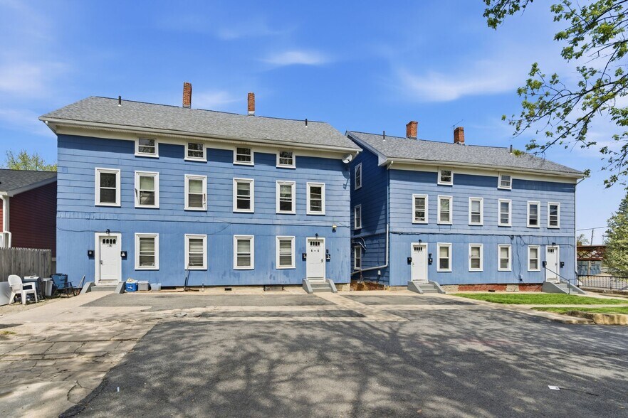More Photos Of 126 140 Sayles, Woonsocket Apartments For Sale