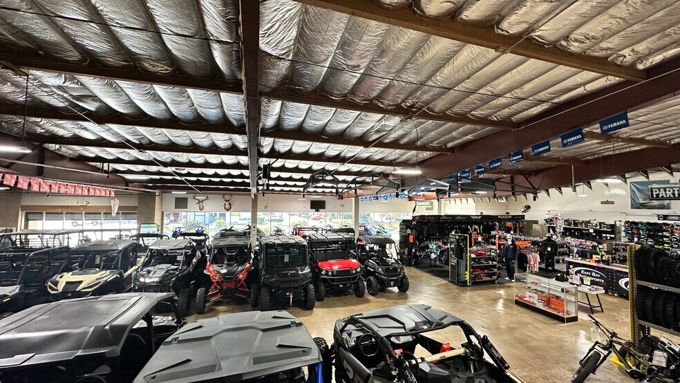 More Photos Of 21756-21758 Foothill Blvd, Hayward General Retail For Sale