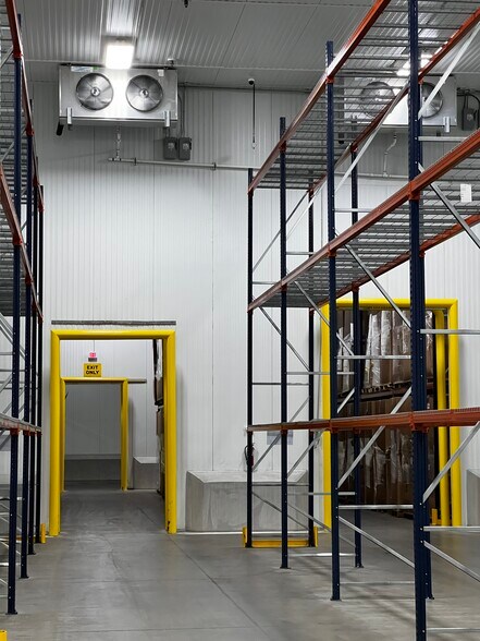 More Photos Of 7895 Third Flag Pky, Austell Refrigeration Cold Storage For Lease