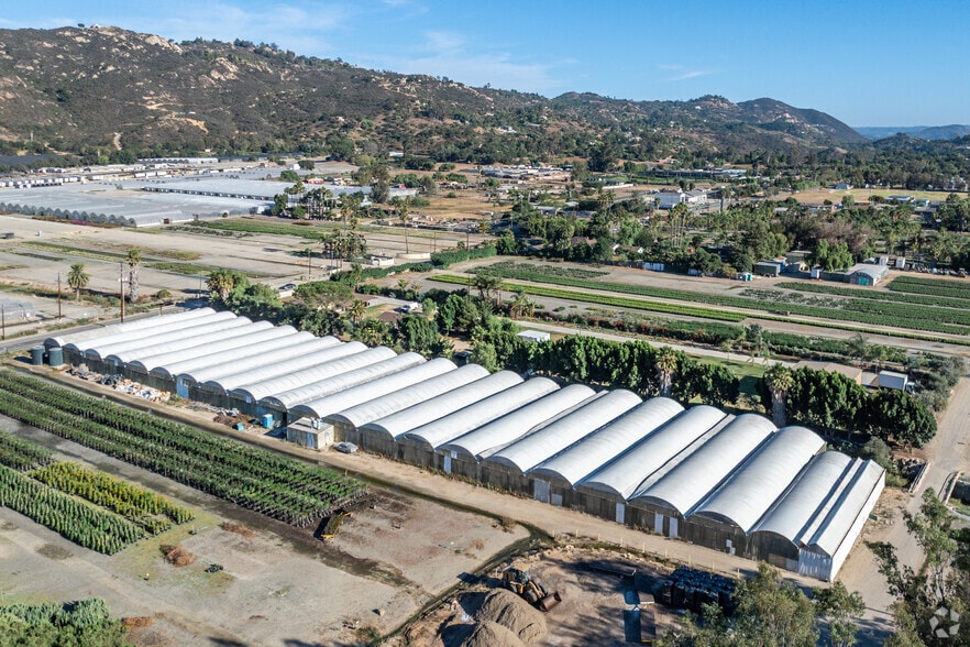 Primary Photo Of 2526 Rainbow Valley Blvd, Fallbrook Manufacturing For Sale