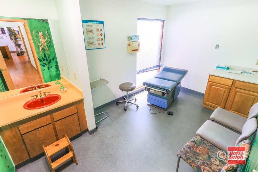 More Photos Of 3585 Van Teylingen Dr, Colorado Springs Medical For Sale