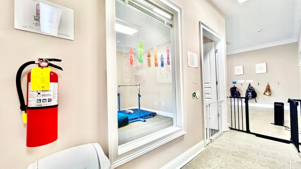 More Photos Of 4080 McGinnis Ferry Rd, Alpharetta Office For Sale