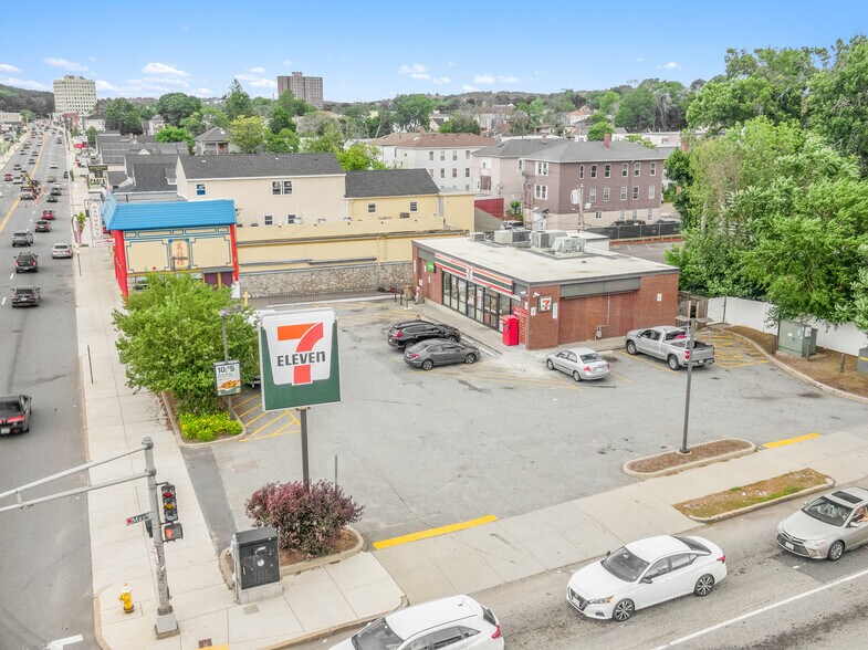Primary Photo Of 409 Park Ave, Worcester Convenience Store For Sale