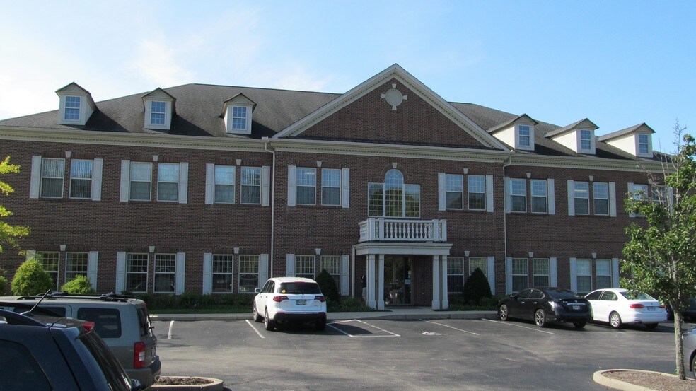 More Photos Of 7611 Cheviot Rd, Cincinnati Office For Lease