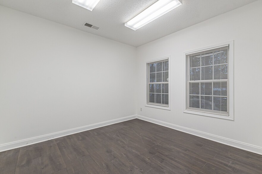 More Photos Of 500 Lanier Ave W, Fayetteville Office For Lease