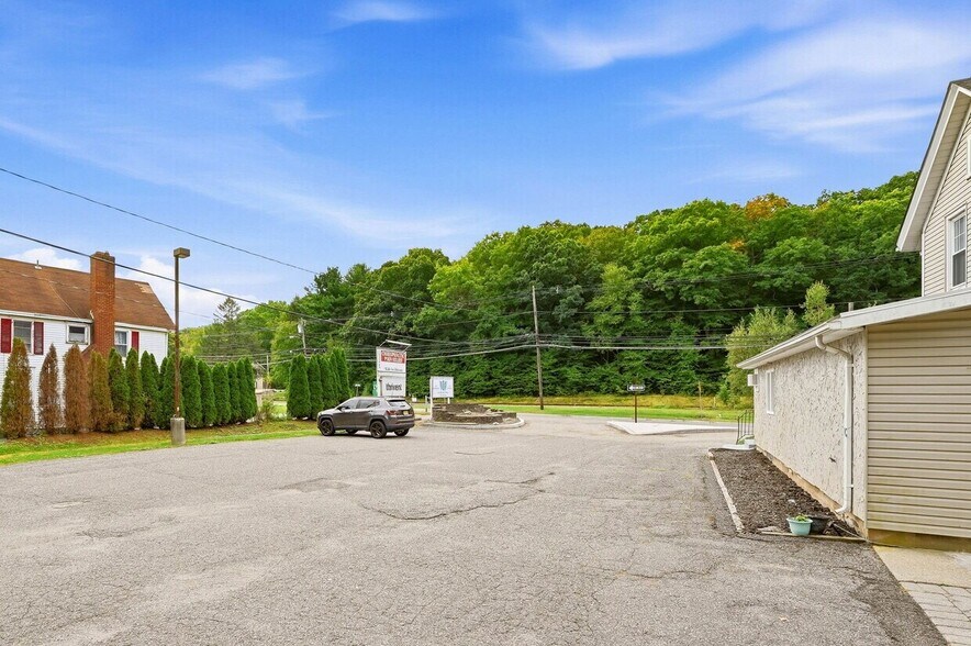 More Photos Of 2920 NJ-23, Newfoundland Office For Lease