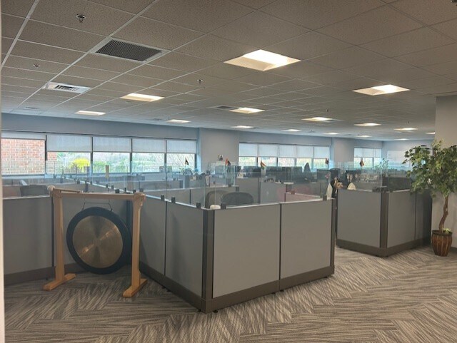 More Photos Of 25 Braintree Hill Office Park, Braintree Office For Lease