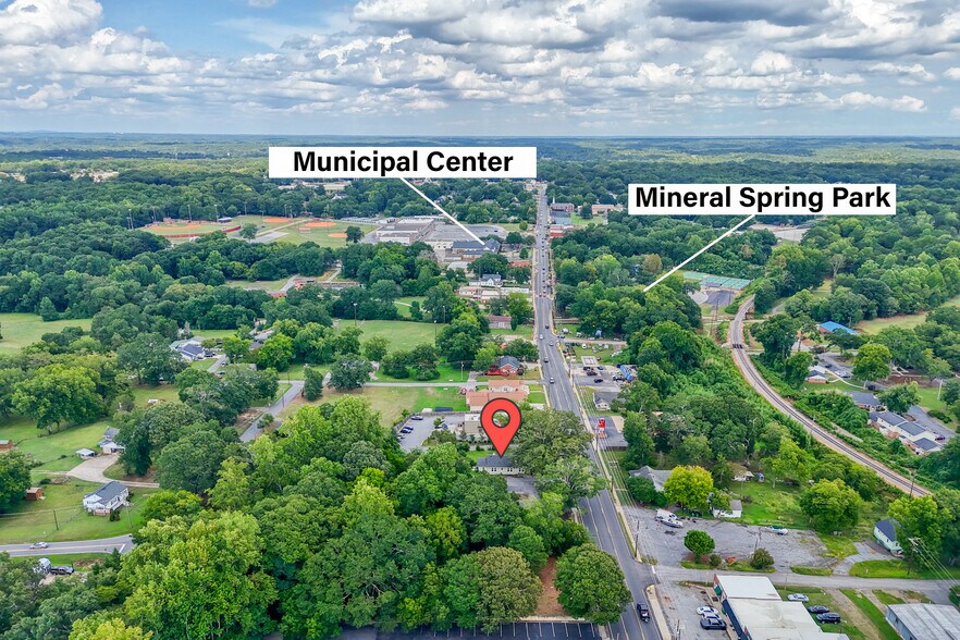More Photos Of 402 W Main St, Williamston Medical For Sale