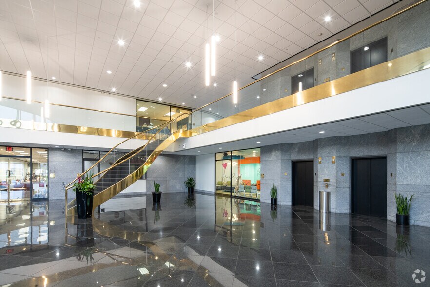 More Photos Of 7800 N Mopac Expy, Austin Medical For Lease