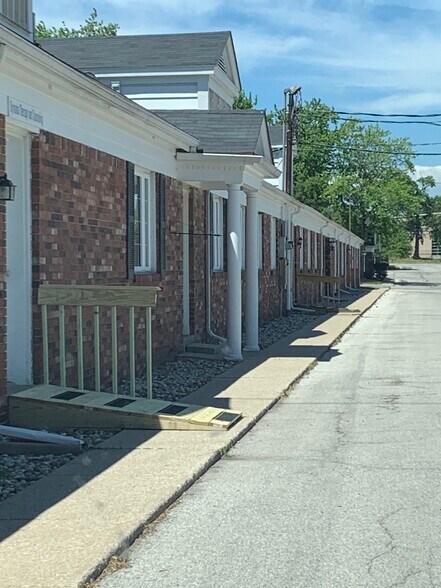 More Photos Of 5800 Monroe St, Sylvania Medical For Sale