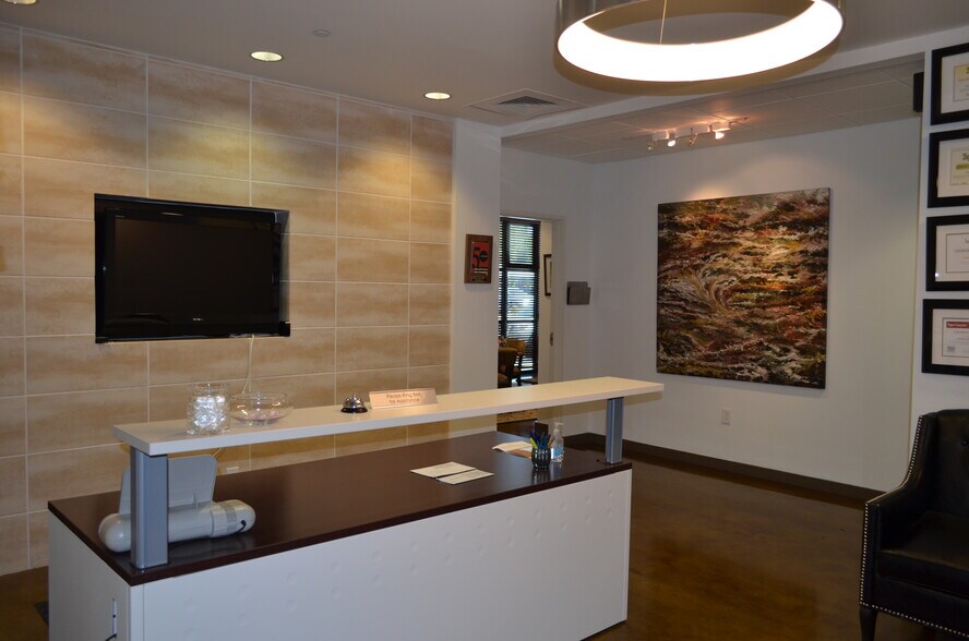 More Photos Of 2632 Broadway St, San Antonio Office Residential For Sale