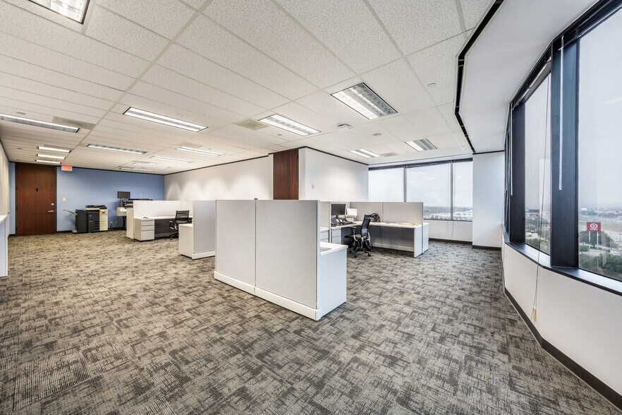 More Photos Of 13750 San Pedro Ave, San Antonio Coworking Space