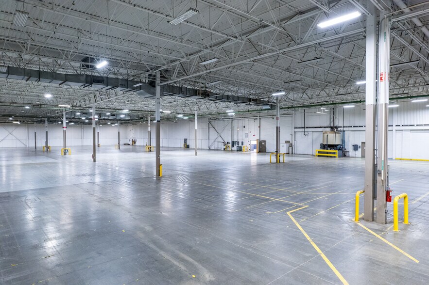 More Photos Of 1 Better Way, Chicopee Distribution For Lease