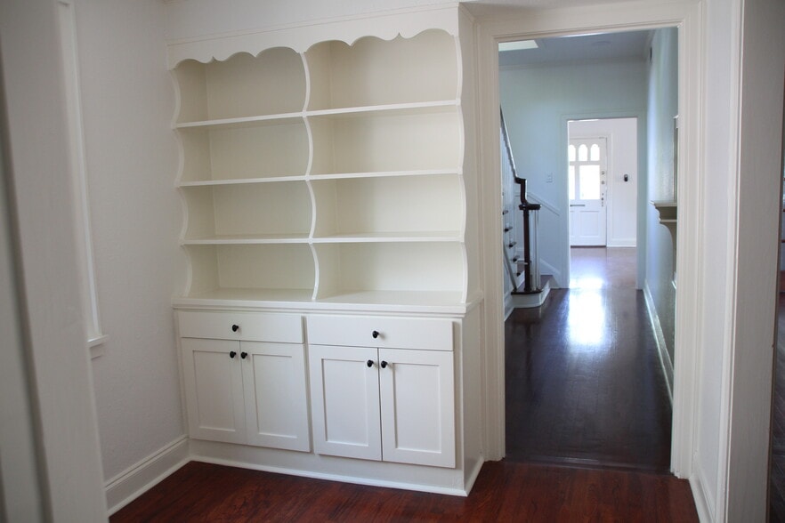 More Photos Of 1604 Nueces St, Austin Office Residential For Lease