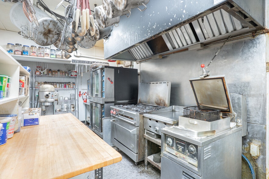 More Photos Of 545 Shoshone St S, Twin Falls Restaurant For Sale