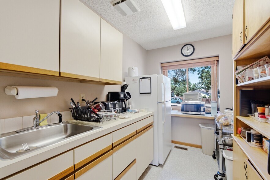 More Photos Of 2802 Madison Square Dr, Loveland Medical For Sale