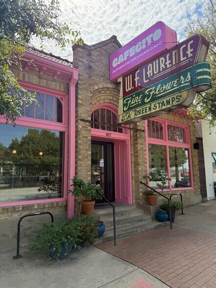 Primary Photo Of 401-411 W Magnolia Ave, Fort Worth Storefront Retail Office For Lease