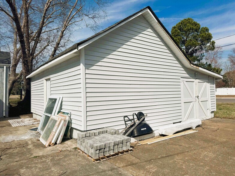 More Photos Of 5637 Providence Rd, Virginia Beach Office For Sale