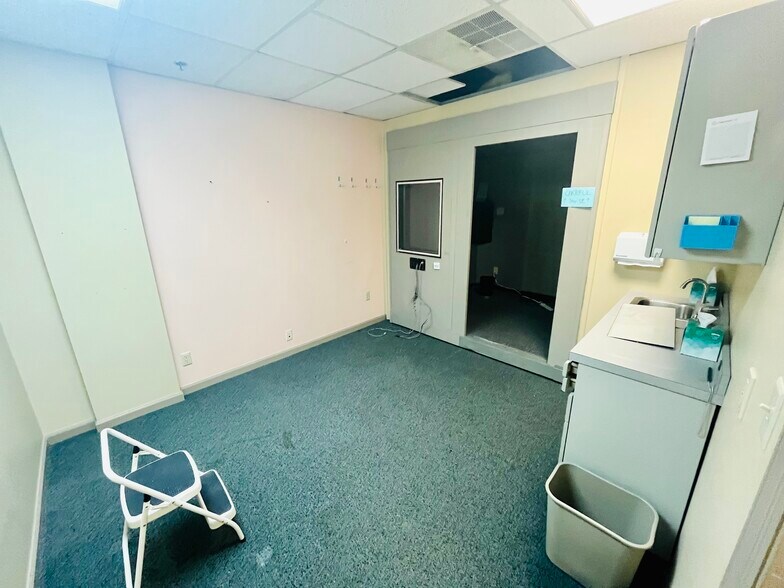 More Photos Of 2650 Rt 130, Cranbury Medical For Lease