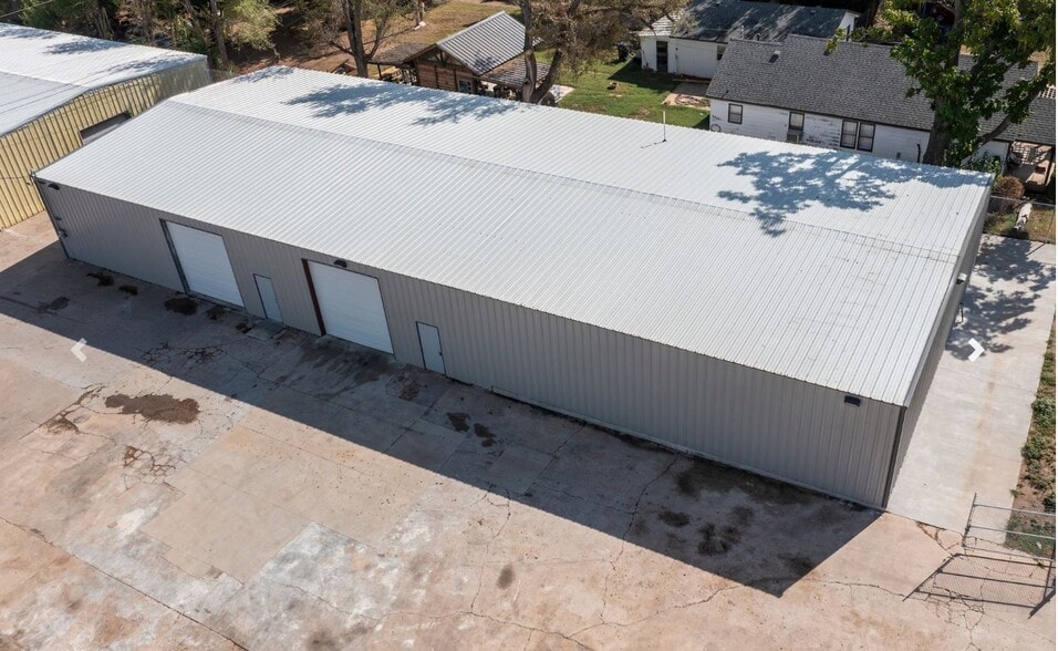 More Photos Of 211 SE 50th St, Oklahoma City Warehouse For Lease