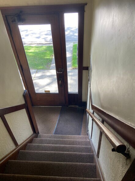 More Photos Of 4832 W Montrose Ave, Chicago Apartments For Sale