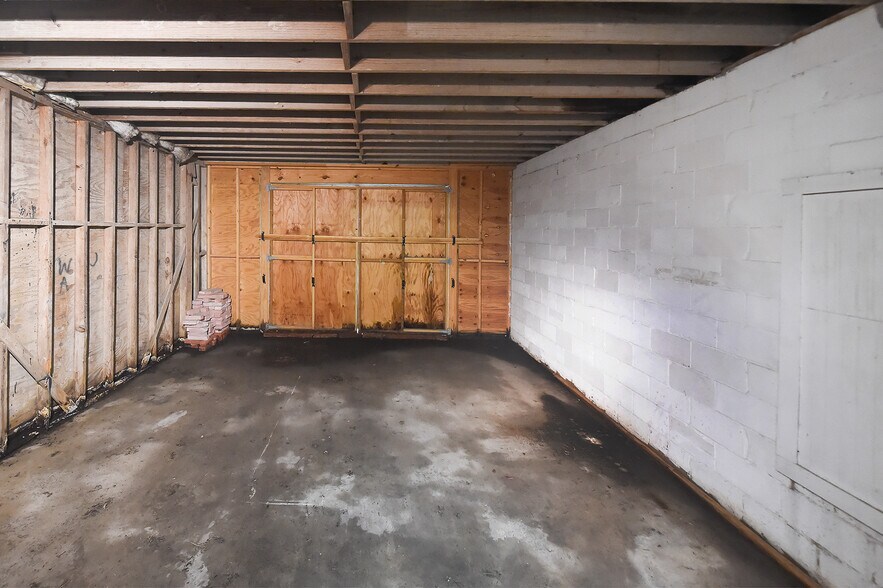 More Photos Of 2736 Dallas Ave, Ingleside Unknown For Lease