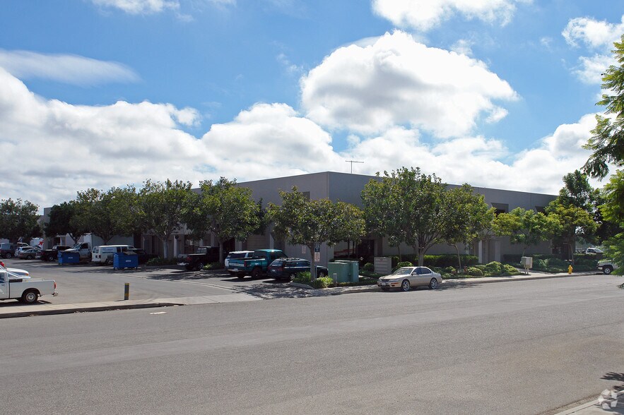 More Photos Of 4082 N Southbank Dr, Oxnard Manufacturing For Sale