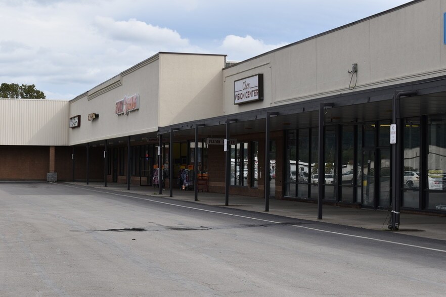 More Photos Of 1600 Cedar St, Elmira Unknown For Lease