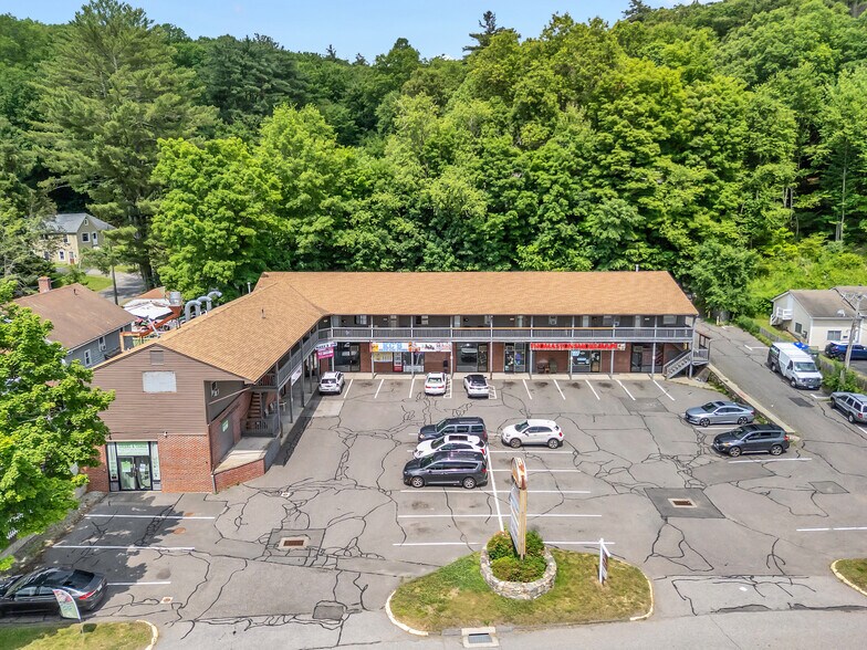 More Photos Of 300-310 S Main St, Thomaston Storefront For Sale