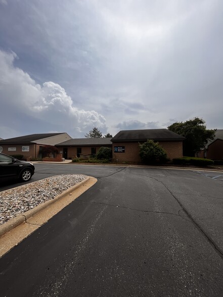 Primary Photo Of 2199 Jolly Rd, Okemos Office For Lease