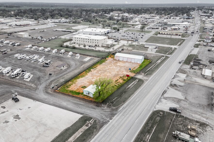 More Photos Of 403 Linwood Plz, Lindsay Warehouse For Sale