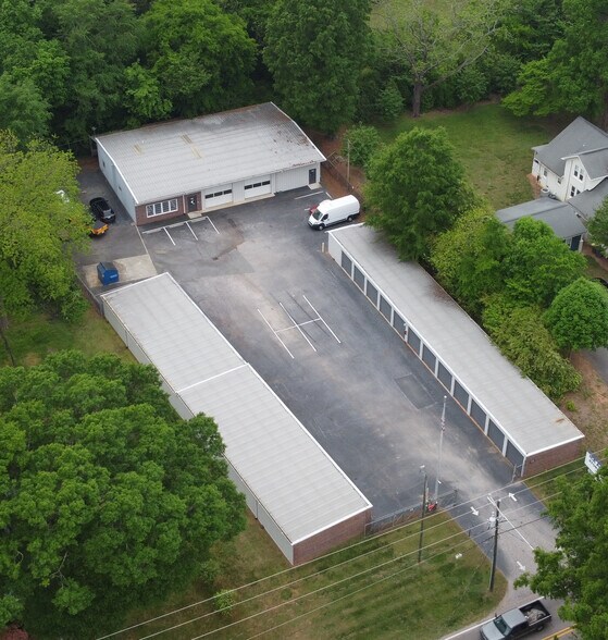 More Photos Of 2704-2706 S Main St, Concord Light Distribution For Sale