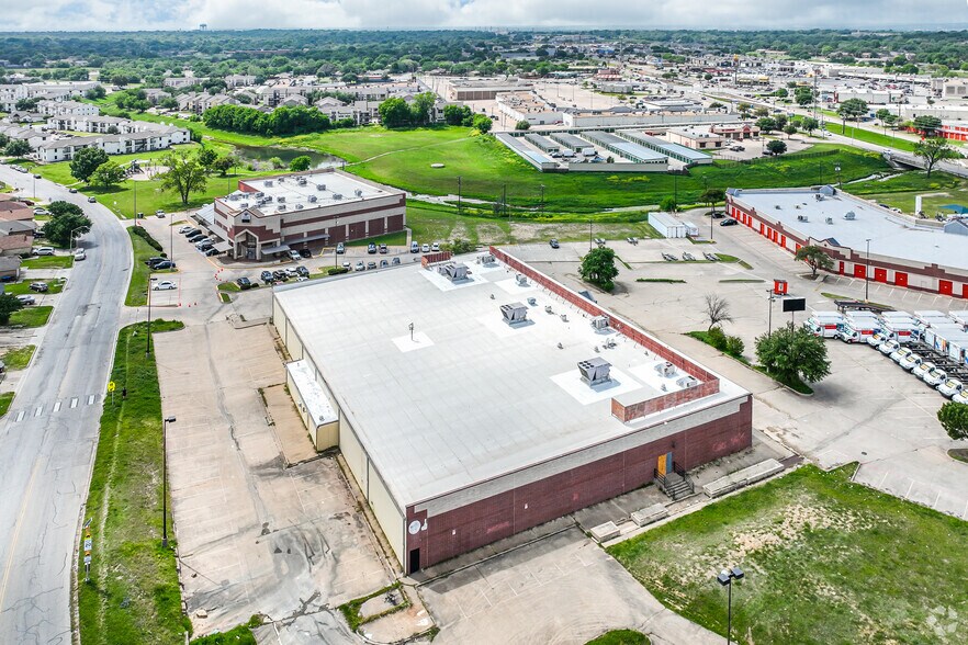 More Photos Of 3025 Altamesa Blvd, Fort Worth Freestanding For Sale