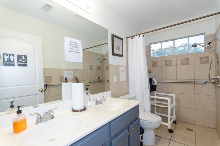 More Photos Of 4601 Chesney Ridge Dr, Austin Assisted Living For Sale