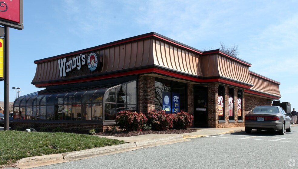 More Photos Of 4805 W Market St, Greensboro Fast Food For Sale