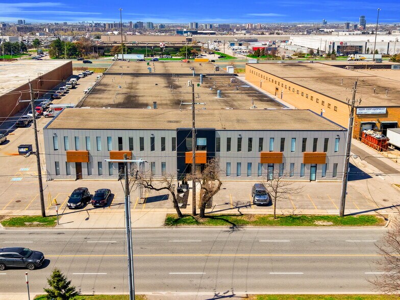 More Photos Of 120 Norfinch Dr, Toronto Manufacturing For Sale