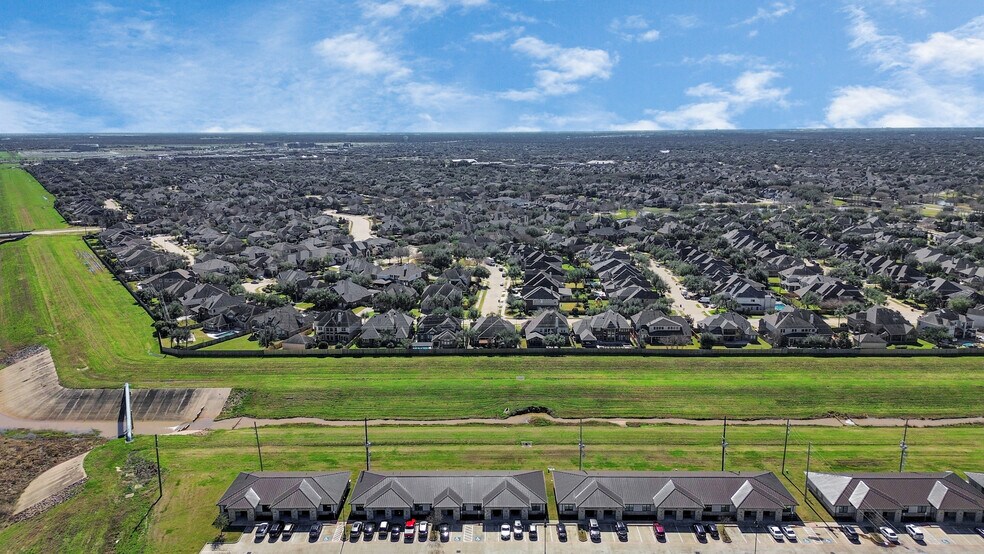 More Photos Of 800 Bonaventure Way, Sugar Land Medical For Sale