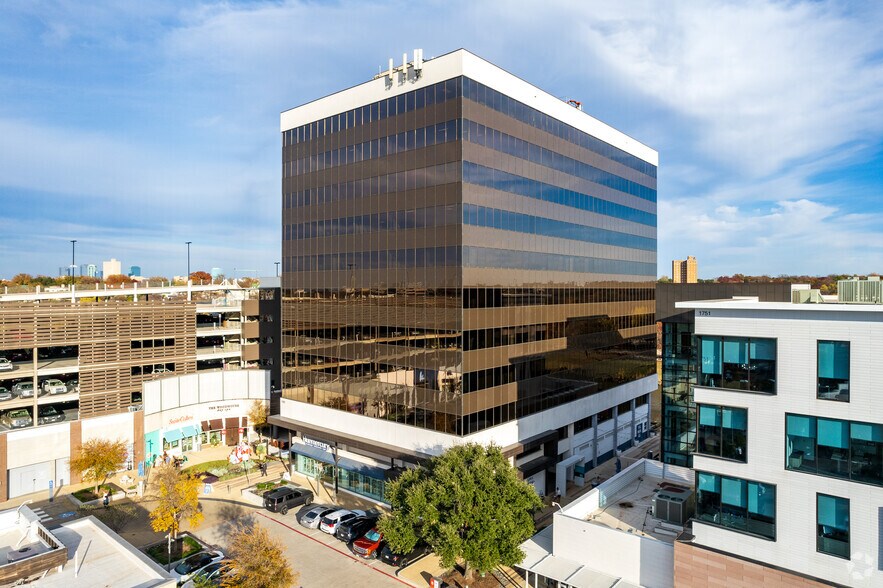 More Photos Of 1701 River Run, Fort Worth Office For Lease