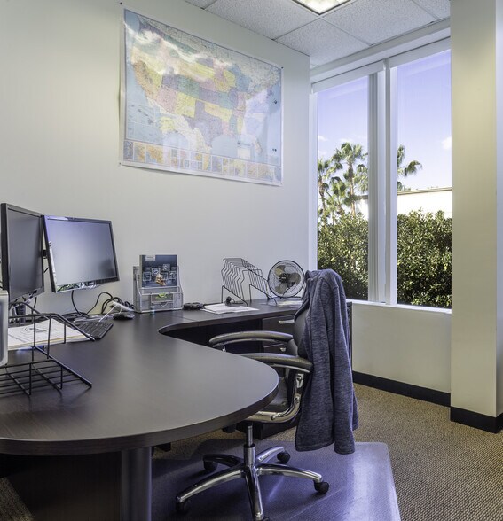 More Photos Of 26054 Acero, Mission Viejo Office For Lease