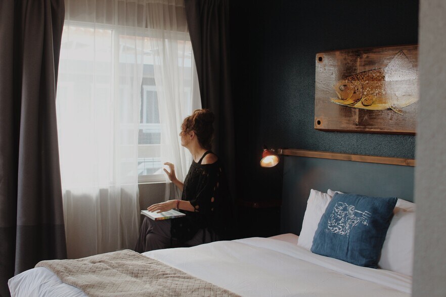 More Photos Of 147 Howerton Ave, Ilwaco Hotel For Sale